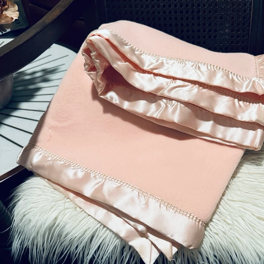 Baby Chatham  Pink  100% Wool Blanket W/ Trim Made  41” x 60”